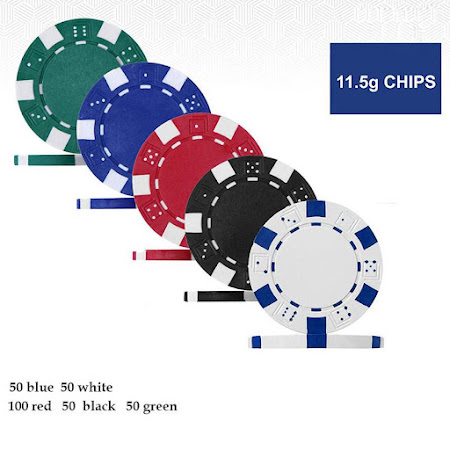 Pokerset med 500 marker, två set spelkort och dealer