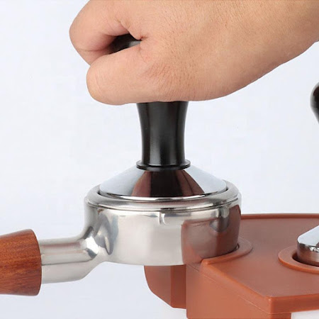 Tamper 58 mm. Stål och svart handtag